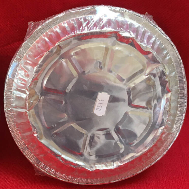 	Unused, sealed pack, Sainsbury's foil freezer plates (10). For plate pies. £2.50 ovno.