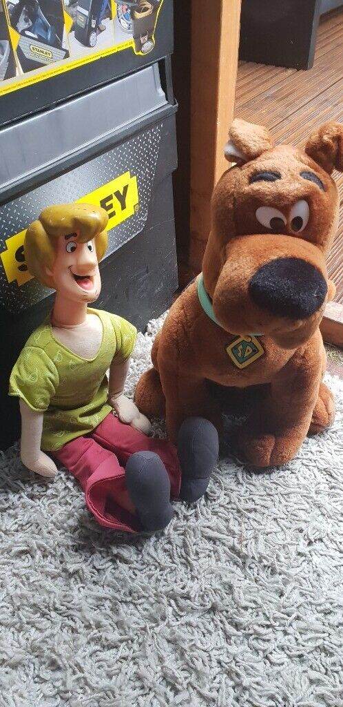 Large scooby and shaggy soft toy