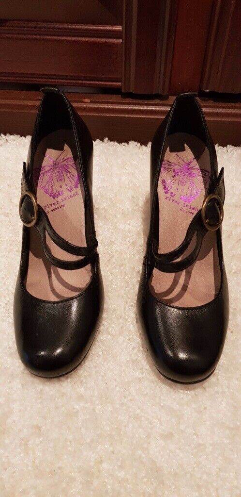USED - RIVER ISLAND - BLACK LEATHER HIGH HEELS - UK SIZE 5
