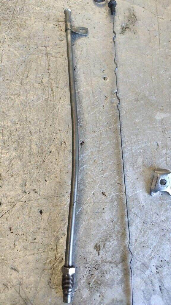 Oil dipstick and housing for Citroen SM and Maserati Merak