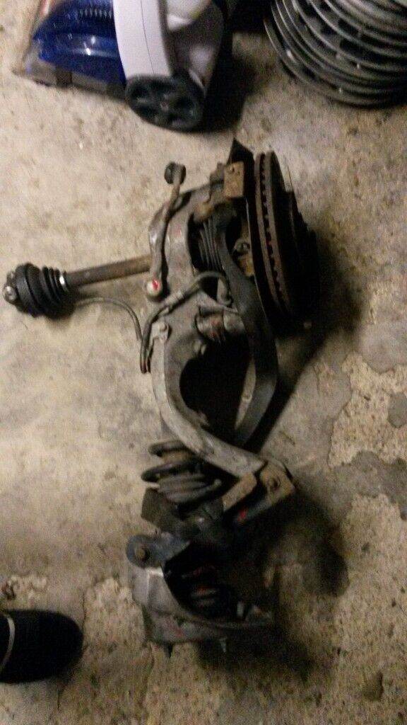 N/S/F Peugeot 407 2.0hdi hub carrier assembly 