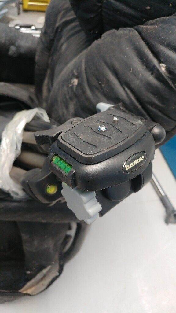 Hama camera tripod stand with level studio location - photography, christmas, xmas, gift, present,