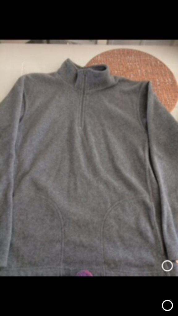 Sweatshirt fleece men’s small, grey, or suitable for ladies