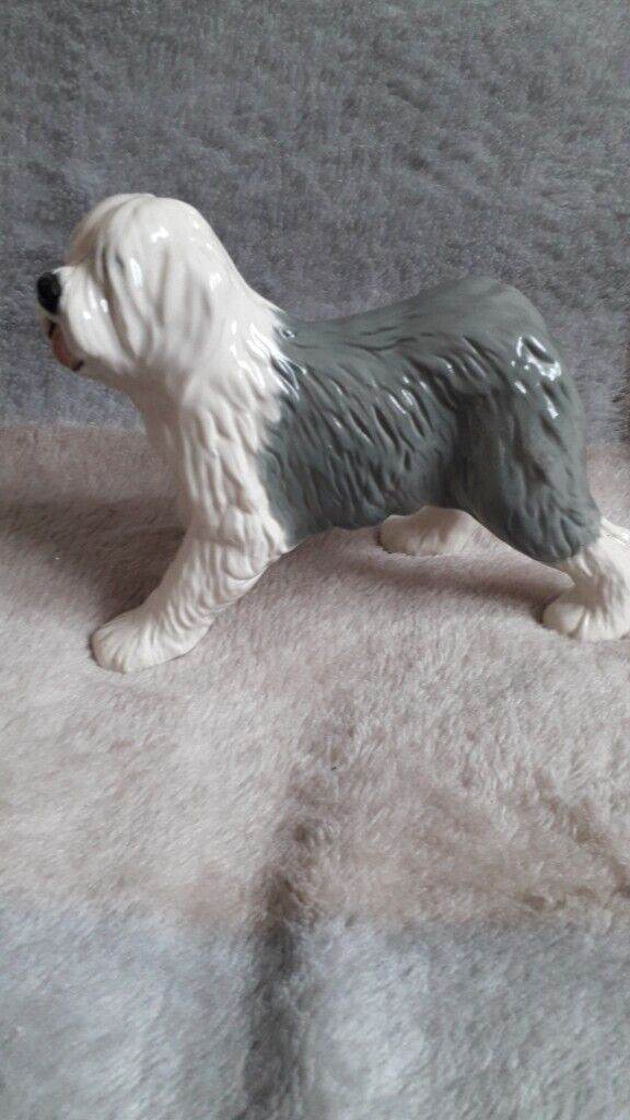 Royal Doulton ( Old English sheepdog )