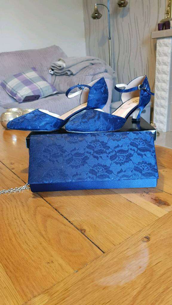   Blue shoes and matching bag