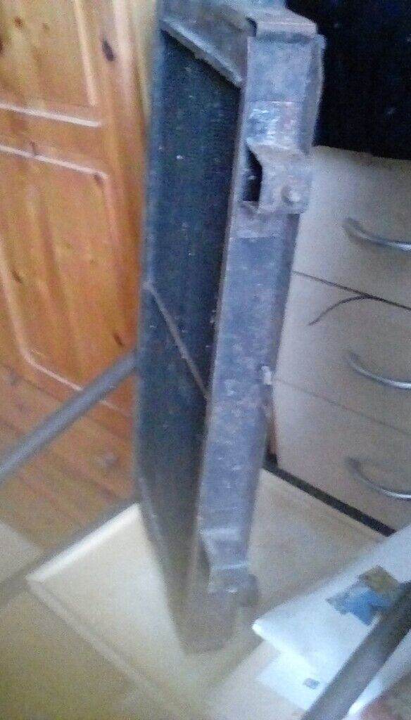 Car radiator sealed unit