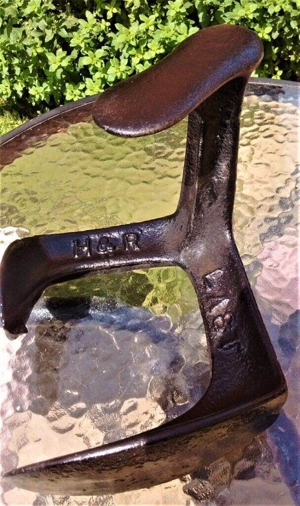 VINTAGE CAST IRON ANVIL SHOE REPAIR 