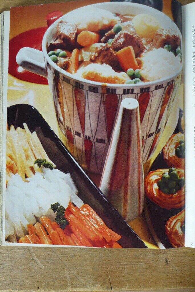 Collectible/collectable: A GOOD HOUSEKEEPING COOKERY COMPENDIUM. Parts I, 2 & 3. Good, clean copy.