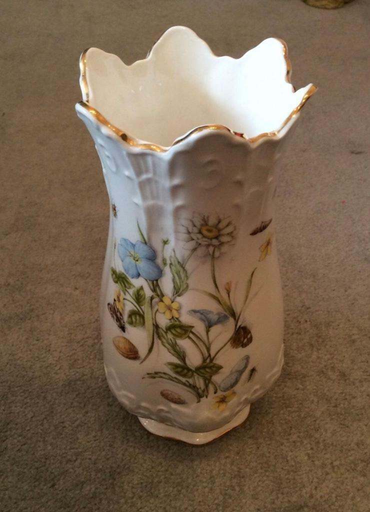 Aynsley Nature’s Delights Bone China Vase