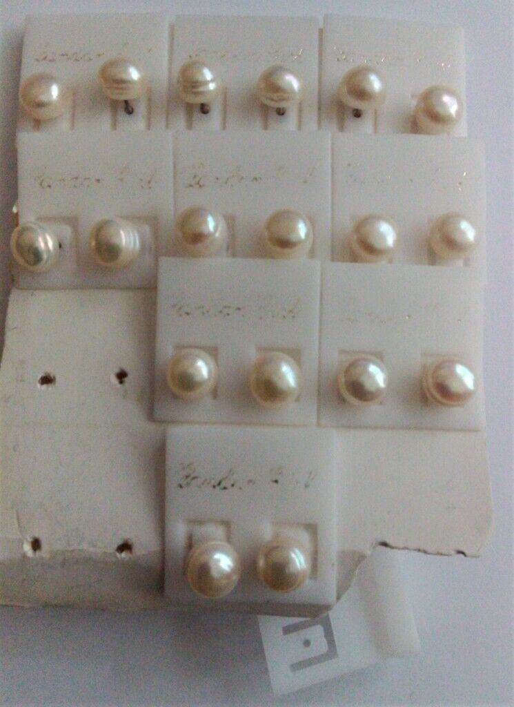 LADIES 'SYNTHETIC PEARL' STUD EARRINGS 