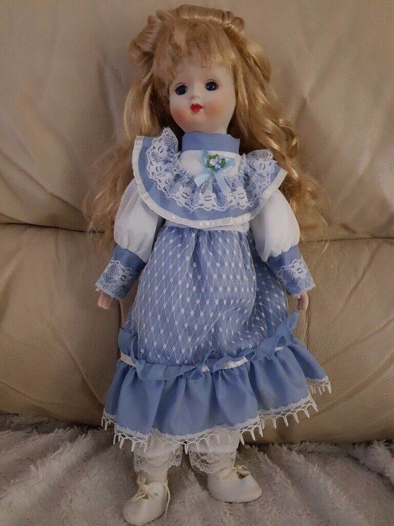 40 CM PORCELAIN DOLL  - NO BOX -EITHER FROM THE CLASSIQUE OR COUNTRY COLLECTION