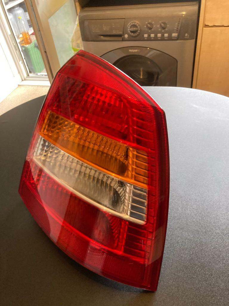 ASTRA G MK4 REAR LAMP (A)