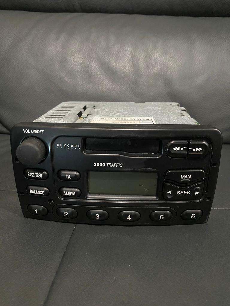 Ford head unit ( transit connect 2003 )