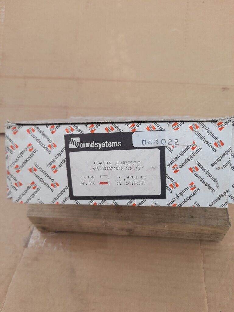 CLASSIC CAR RADIO SLIDE OUT MOUNT CASE