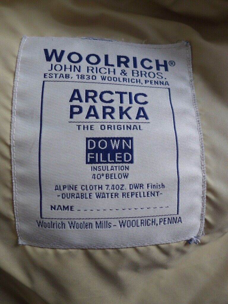 SUPER WARM DOWN-FILLED JACKET: JOHN RICH WOOLRICH ARCTIC PARKA ANORAK COAT. SIZE M. UNISEX. VINTAGE.