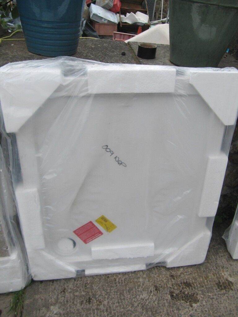  x brand new in wrappers  white shower tray size 900 x 800