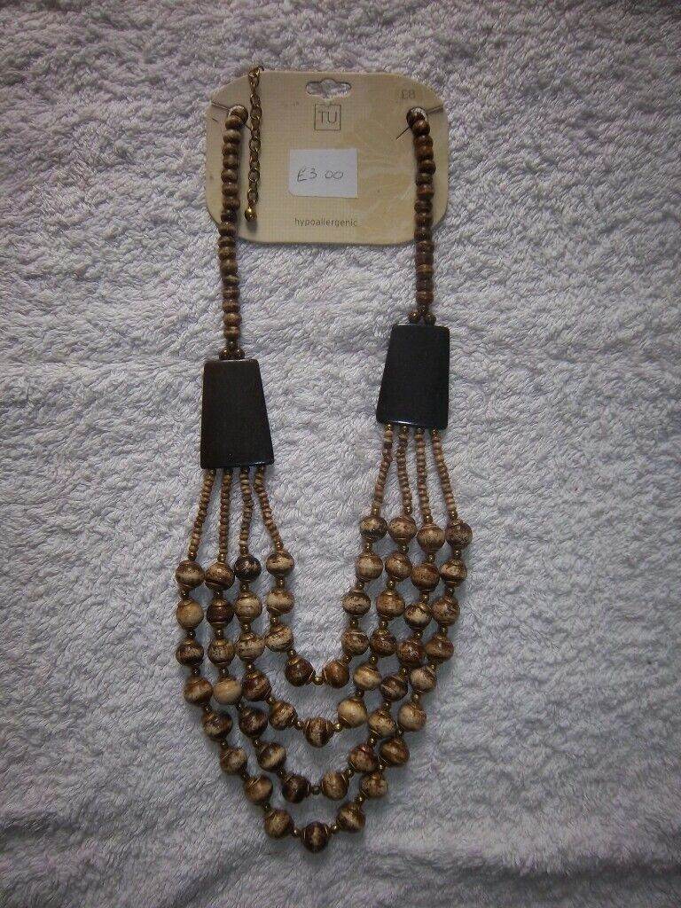 New TU 4 Strand Brown Beaded Necklace IP1