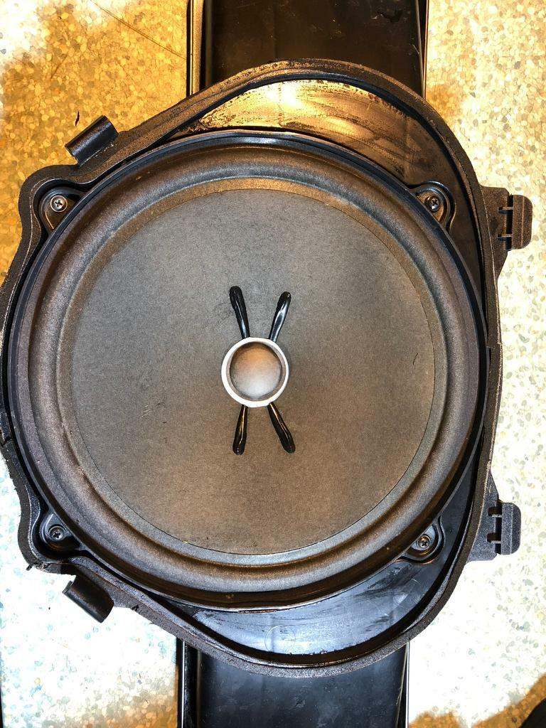 Mercedes S Class W221 Rear Subwoofer Speaker  A2218202402