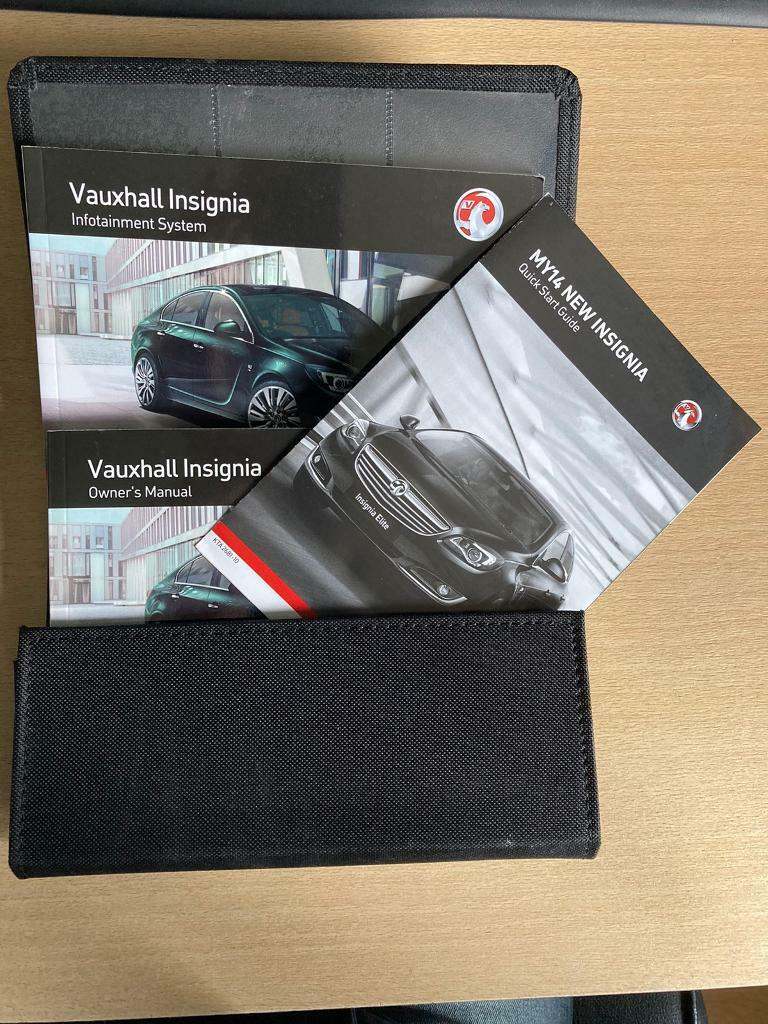 Vauxhall Insignia Owners Manual / wallet 