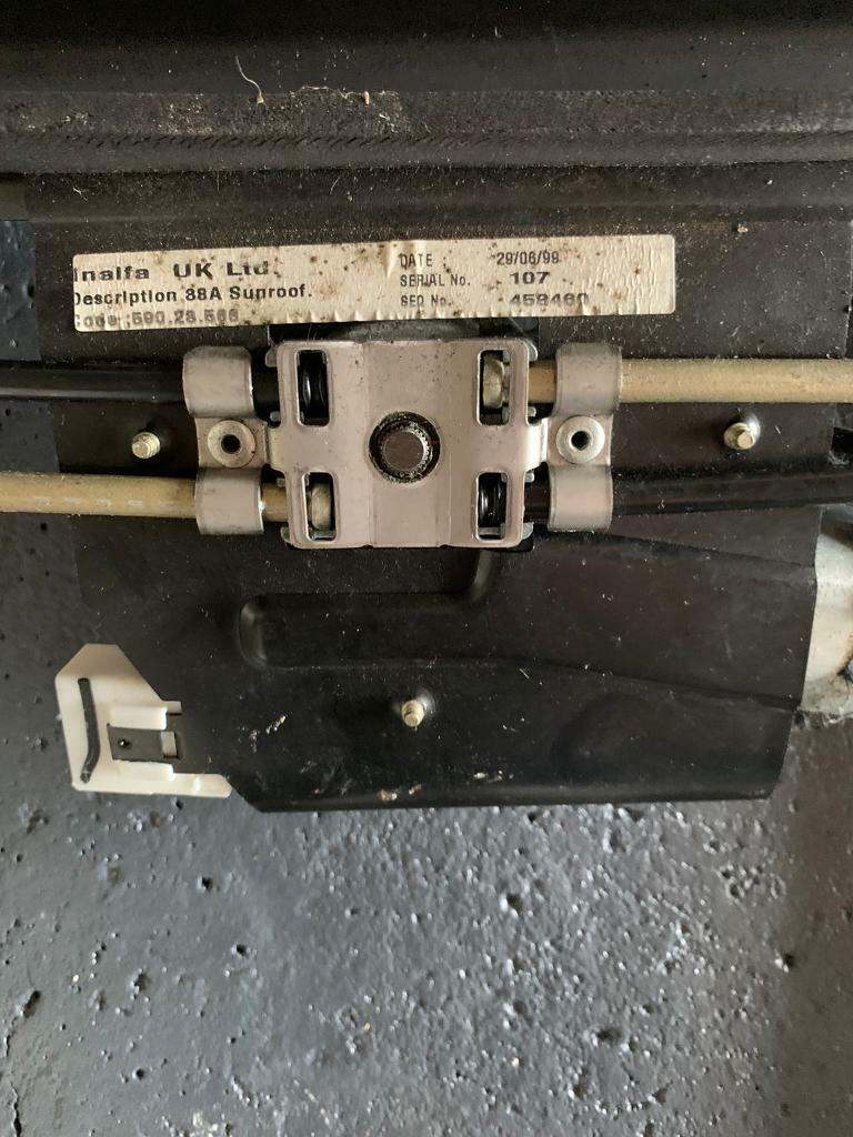 Range Rover Sun roof 