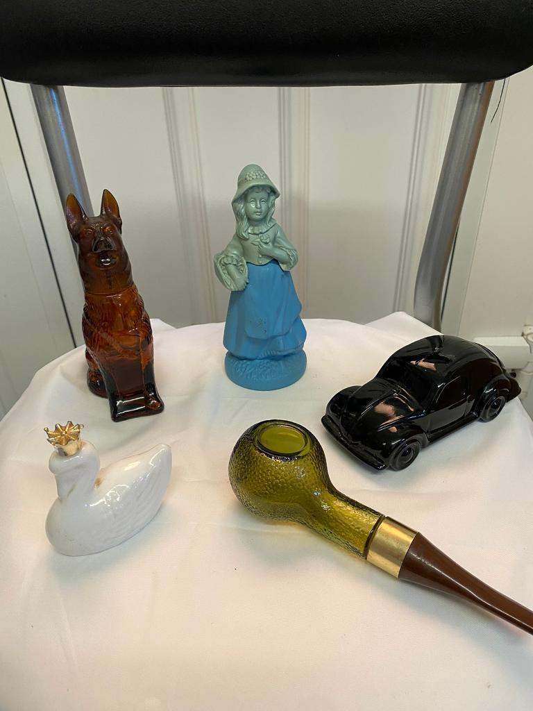 VINTAGE AVON SCENE BOTTLES 