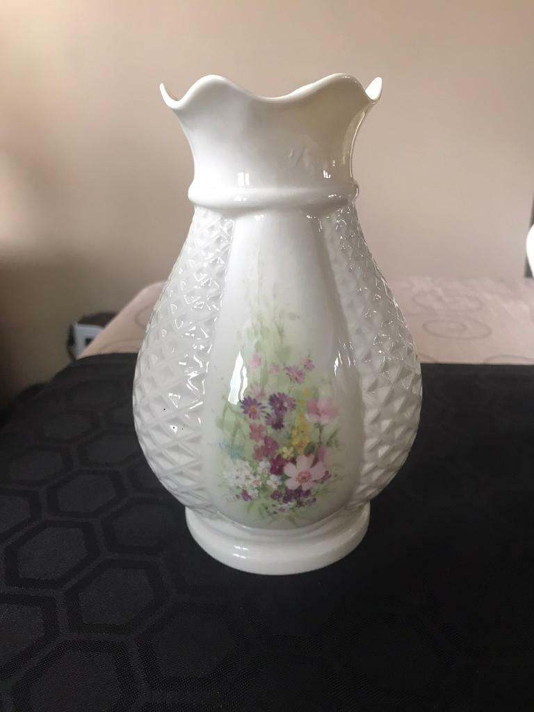 Donegal Parian china vase