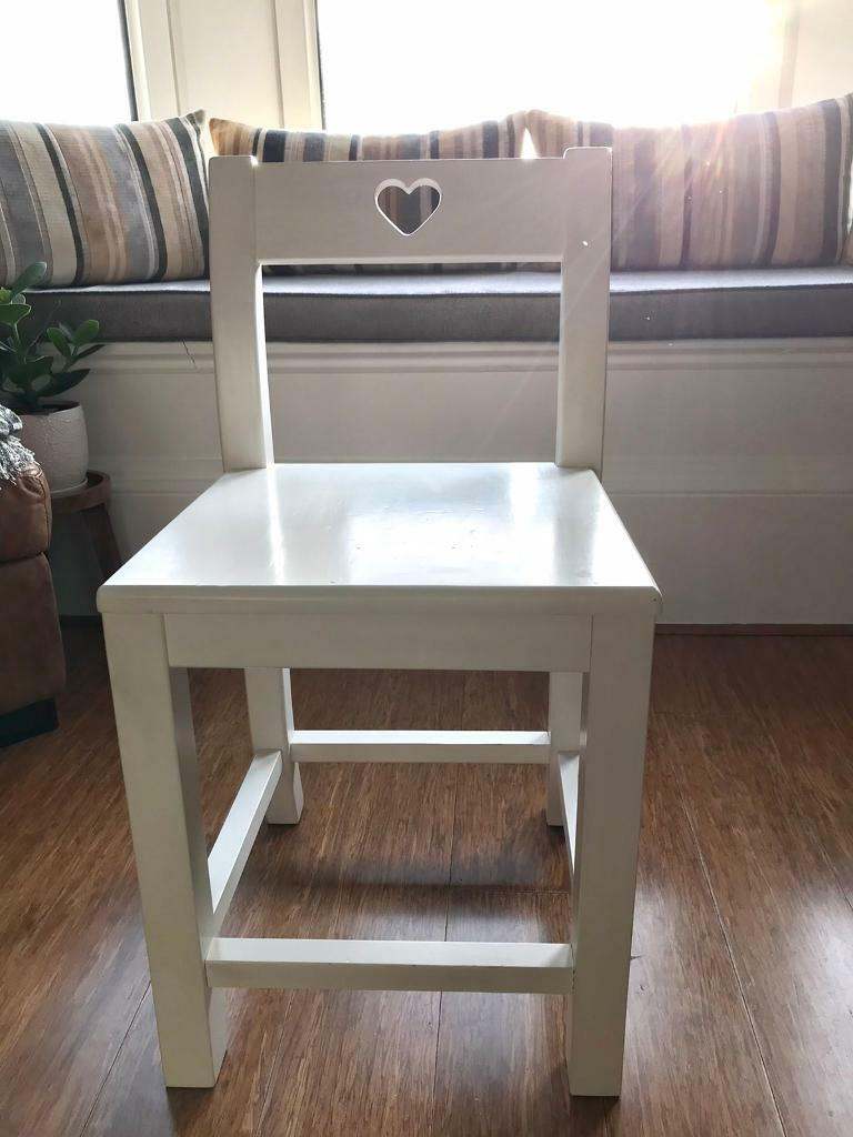 Girls Argos Mia White Solid Wooden Chair.