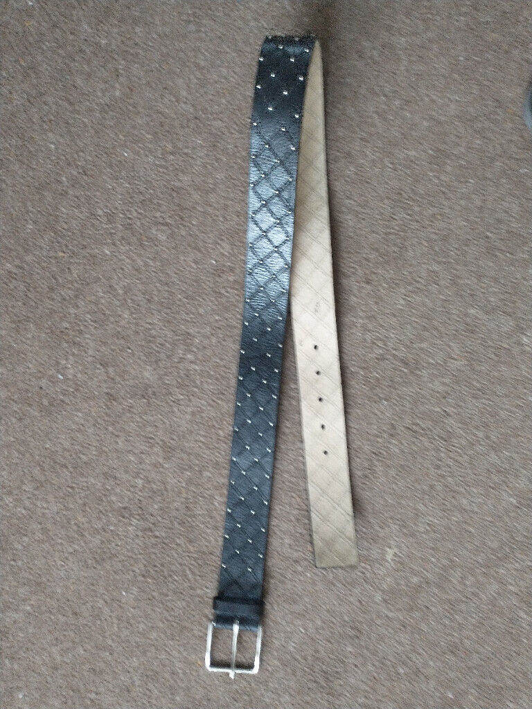 LEATHER BELT. BLACK STUDDED. 32INCH WAIST. NEW, UNUSED.