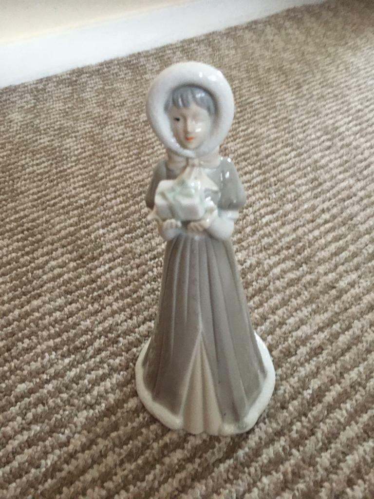 image for Grey lady decor