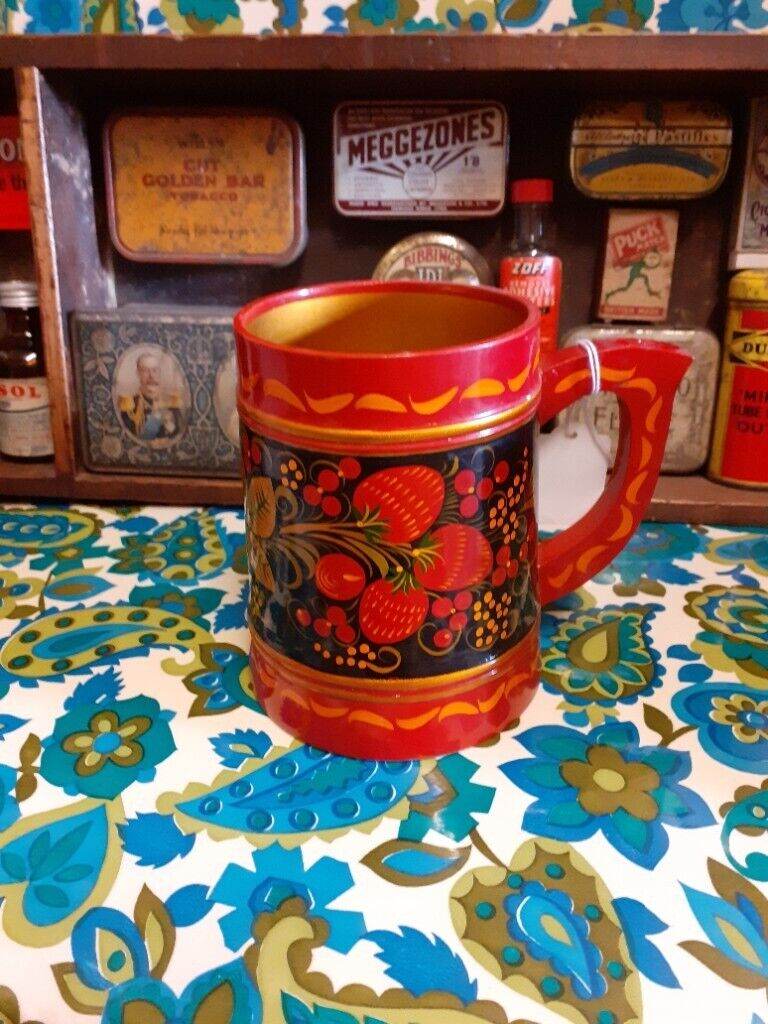 Wooden barge painted tankard.  Lovely vibrant colours. 