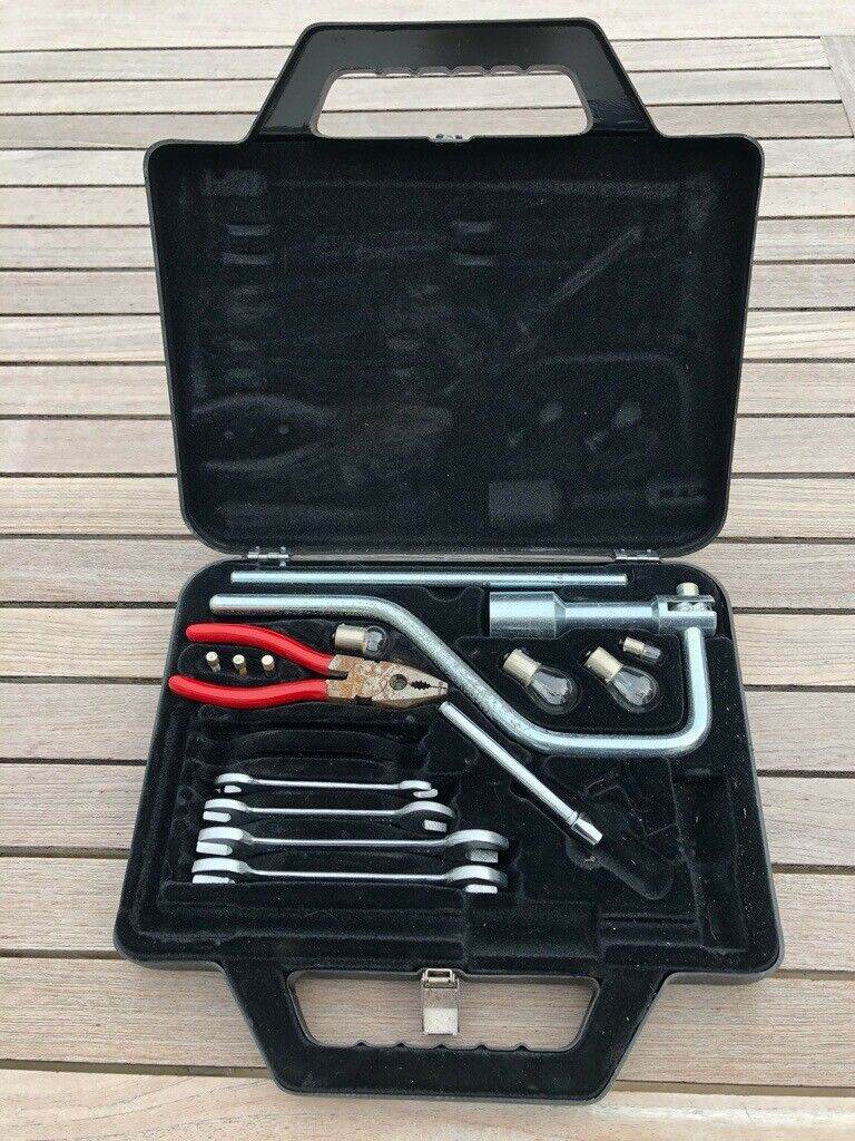 Jaguar Vintage tool kit