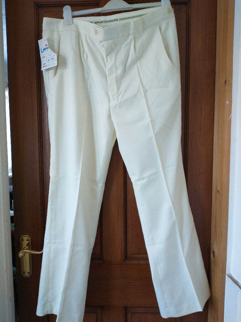 BOWLS/CRICKET TROUSERS, CREAM, W38, Hip 42/44, Inside leg 29. Unworn, still tagged.