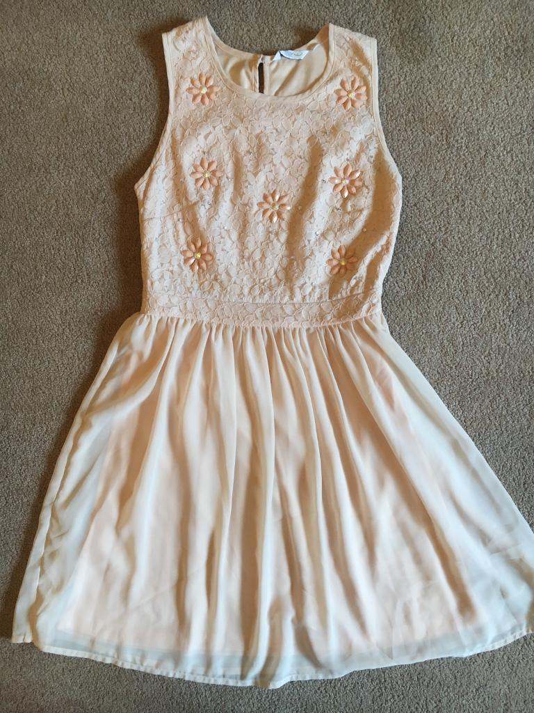 Beautiful peach dress - New Look - perfect condition- size 10