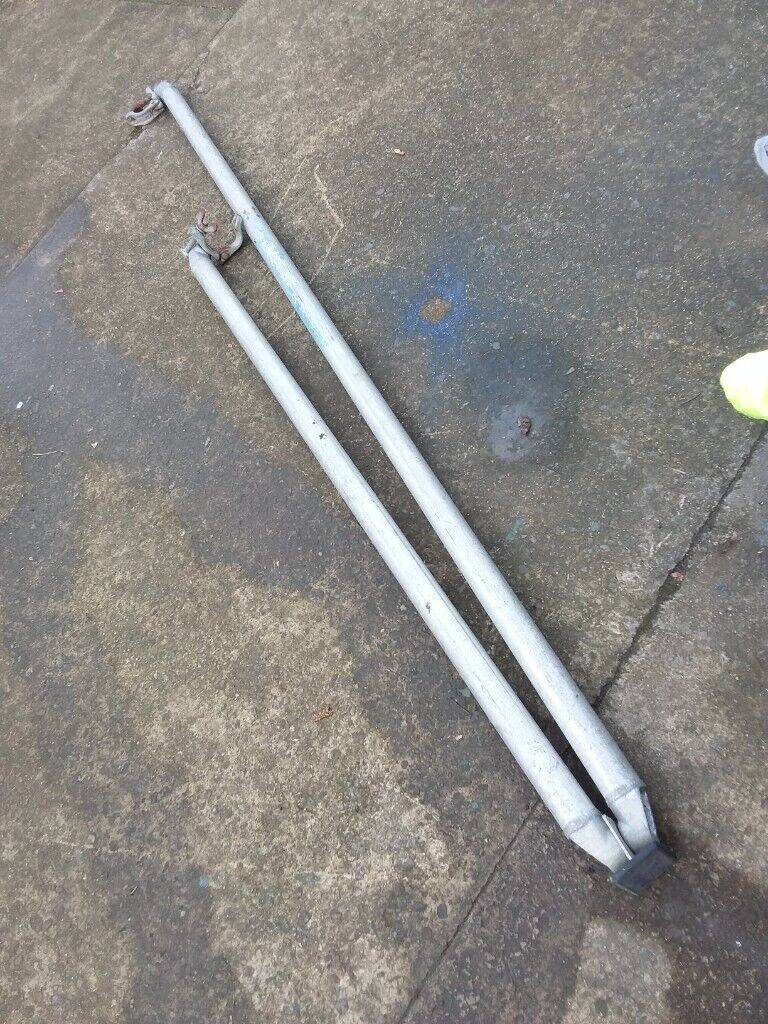 SCAFFOLD TOWER OUTRIGGER