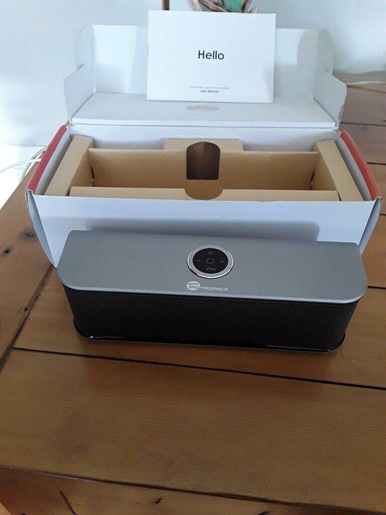 Portable stereo wireless  speaker 