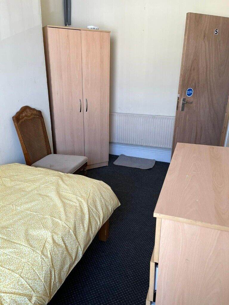 Supported Rooms To Rent – Move In Same Day