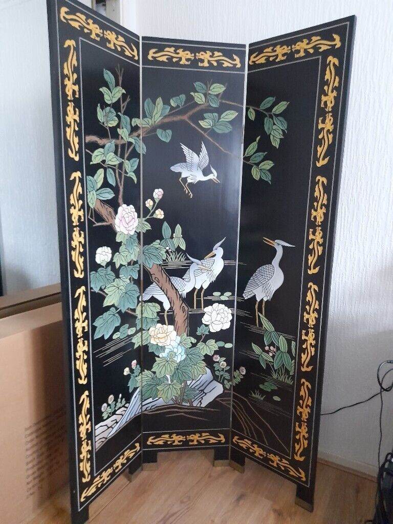 Black large Chinese 3 piece Screen