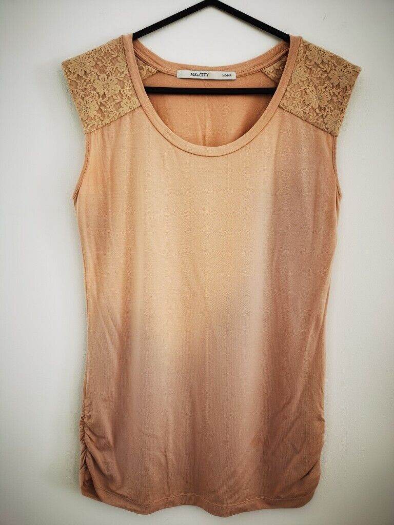 Me & City Sleeveless Top