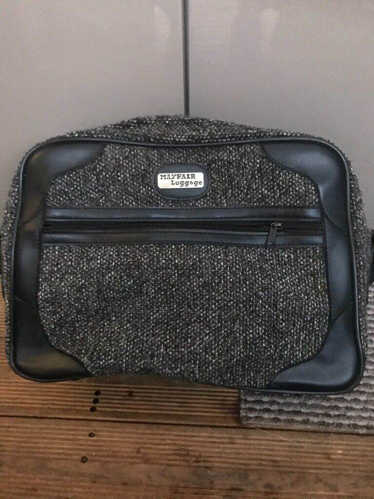 TRAVEL BAG