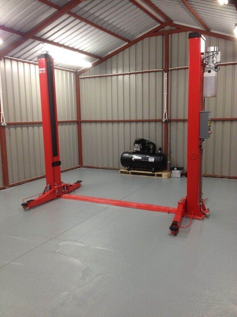 HOWDEN Taranto CAR LIFT 2 POST