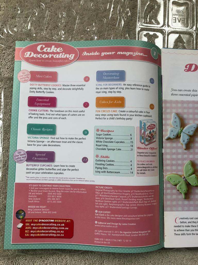 Cake decorating & Something sweet baking booklets, 10 chocolate moulds