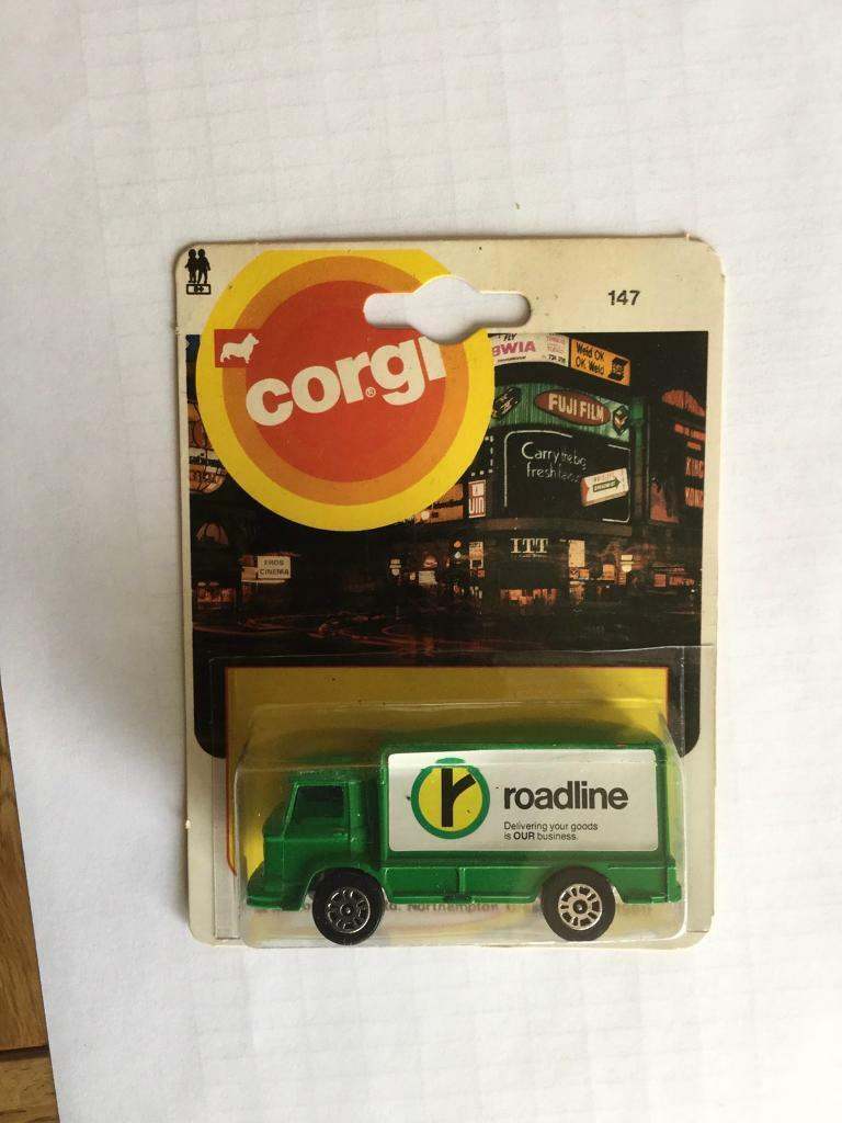Corgi model Roadline parcel lorry 