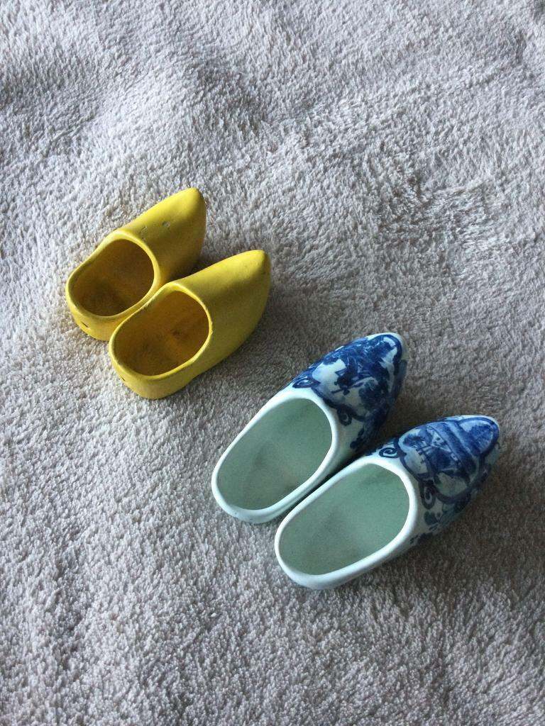 Miniature ceramic vintage Dutch clogs.