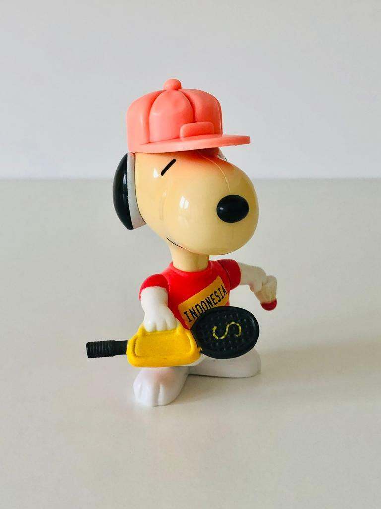 Vintage Snoopy Figurine 