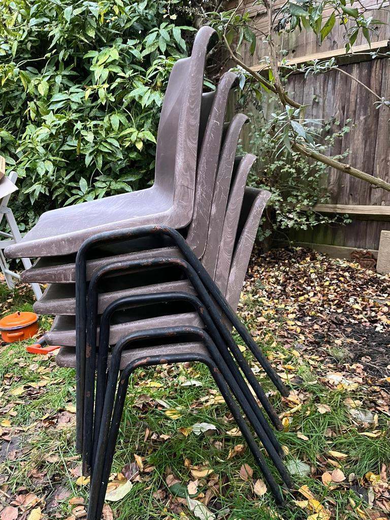 Stackable 5 garden/conservatory chairs 