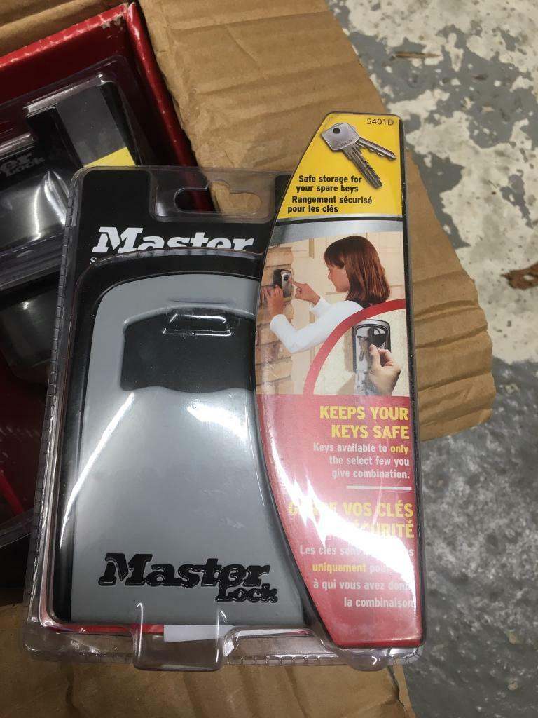 Master lock key safe