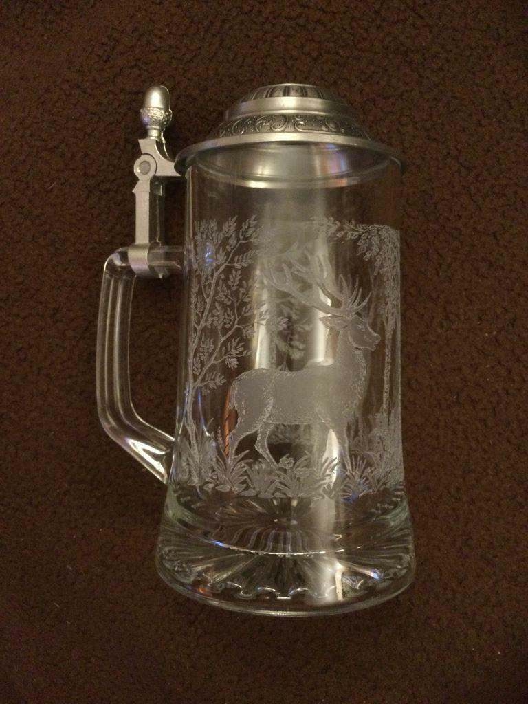 Bayern Crest Coat Of Arms German Stag/Deer Glass Stein Pint Tankard With Lid Excellent Condition