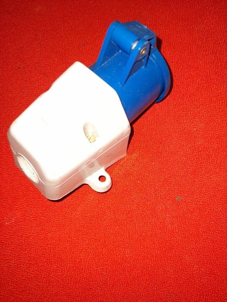 Caravan hook up connector 