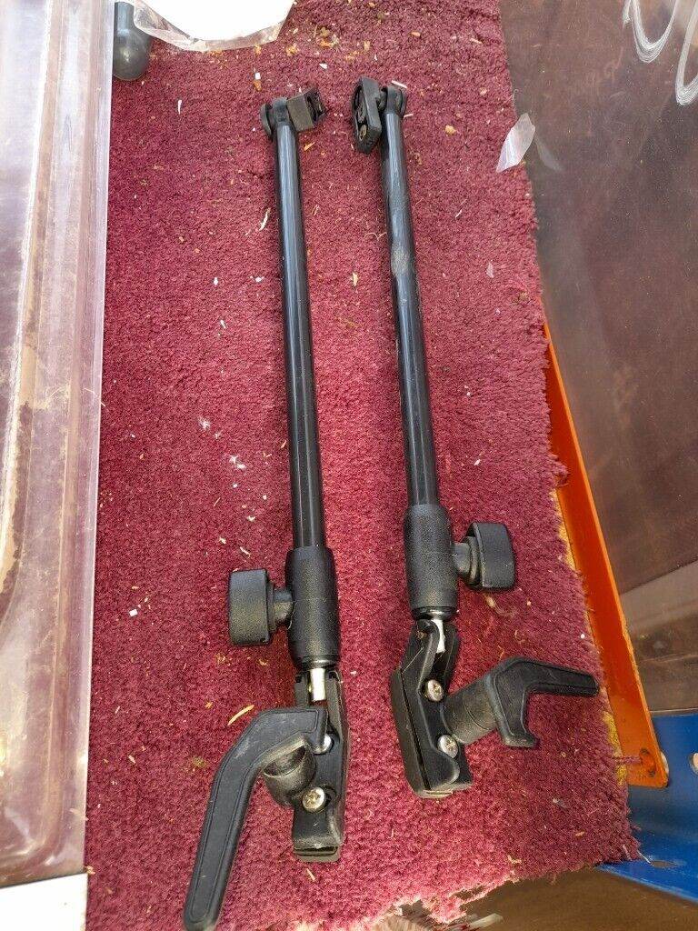 Various caravan window stays 