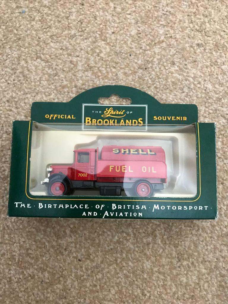 Lledo Spirit of Brooklands Shell Truck